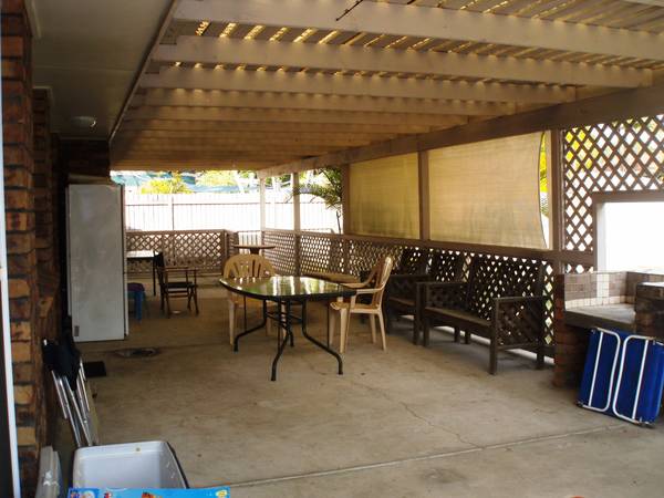 Great Family Home - Sought After Talara School Zone Picture 3