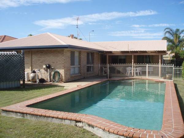 $30K PRICE DROP & JUST LISTED! Picture