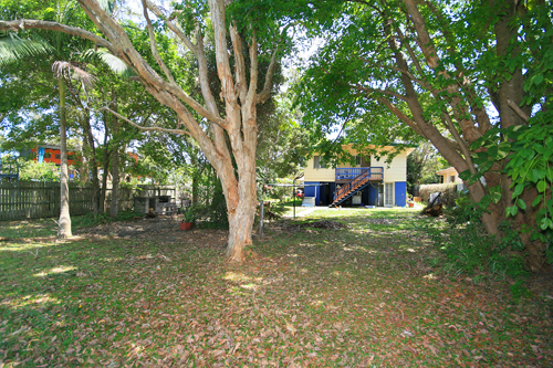 1/4 Acre Block Moffat Beach - Red Hot Price Picture 1