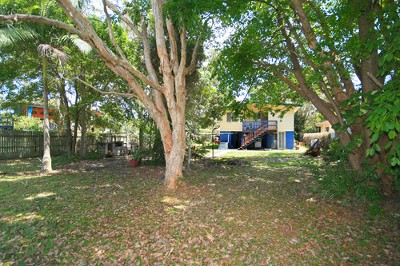 1/4 Acre Block Moffat Beach - Red Hot Price Picture