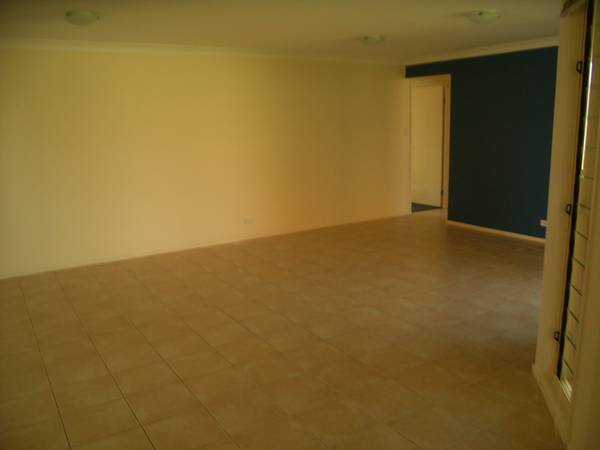 For Lease - Pelican Waters Picture