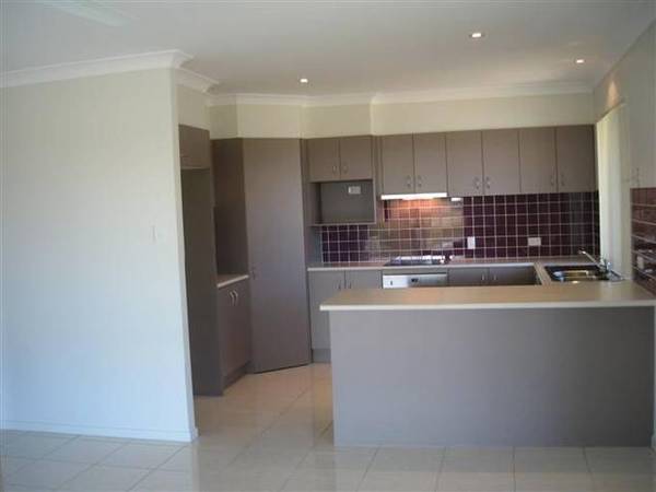 For Lease-Caloundra West Picture For Lease-Caloundra West Picture