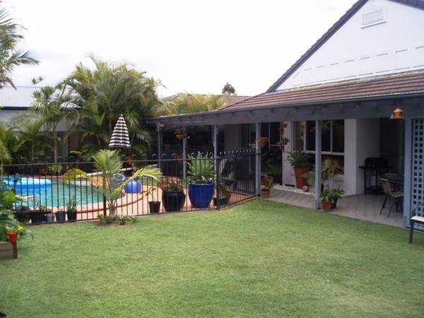 Sought After Lakeside Court Currimundi Picture 3