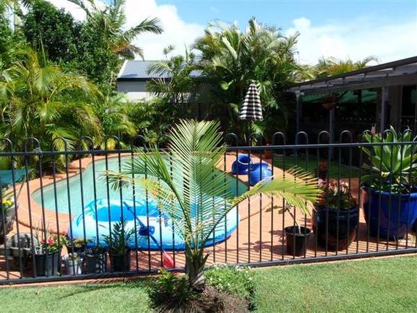 Sought After Lakeside Court Currimundi Picture 2