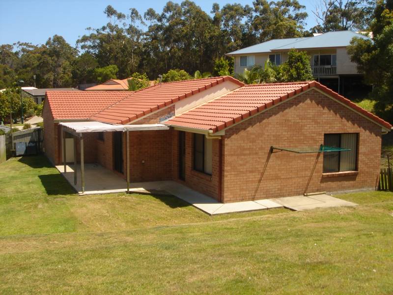 SPECIAL! 4 Beds, 2 Baths, 2 Car For $375,000 Picture 3