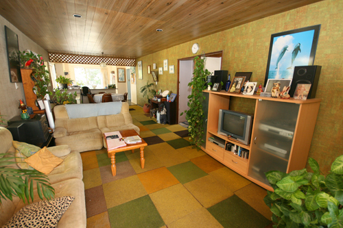 Walk To Town Picture 2