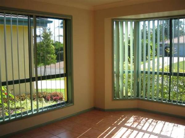 For Lease-Pelican Waters Picture