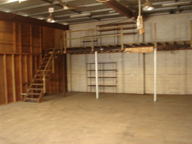 Affordable Warehouse/Factory Picture 2