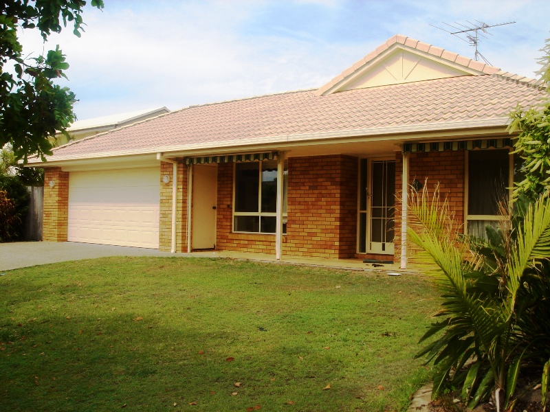 Premium Beachside Location Picture 1