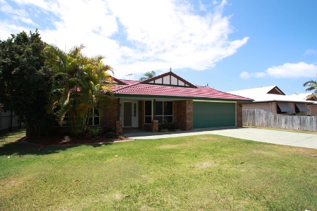 A Safe place for the Children to play. Picture 2