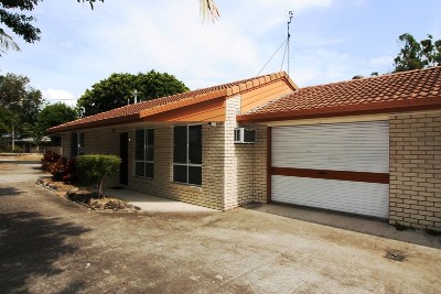 Central Caloundra Duplex Picture
