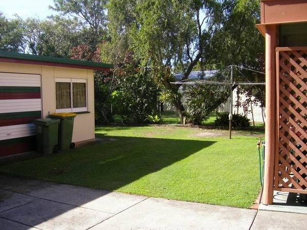 For lease- Golden Beach Picture 2