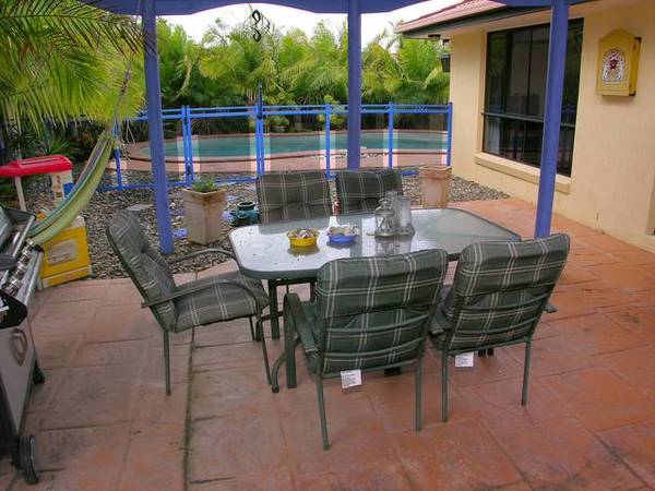 Low Maintenance Family Home, Price Reduced! Picture 3