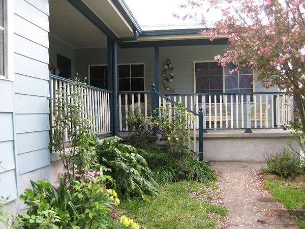 Development Site or Home and Large Block Picture 1