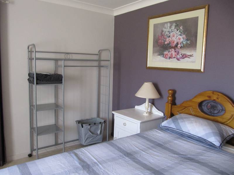 Bedsitter 1 - Glenrose Crescent. Cooranbong Picture 2