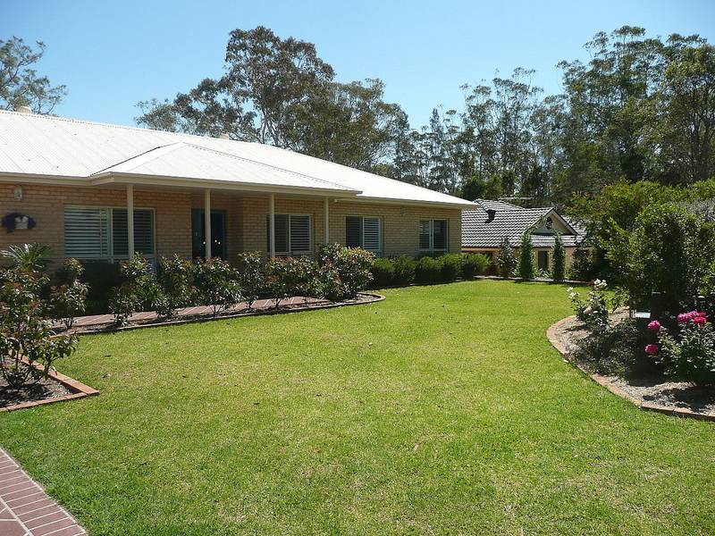 Simply Stunning Picture 1