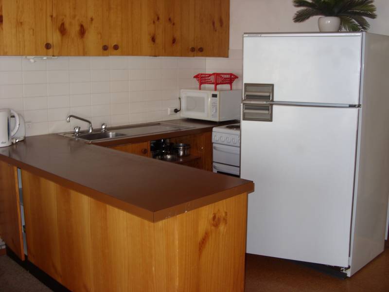 WINTER 2009 16 WEEK LEASE Picture 2