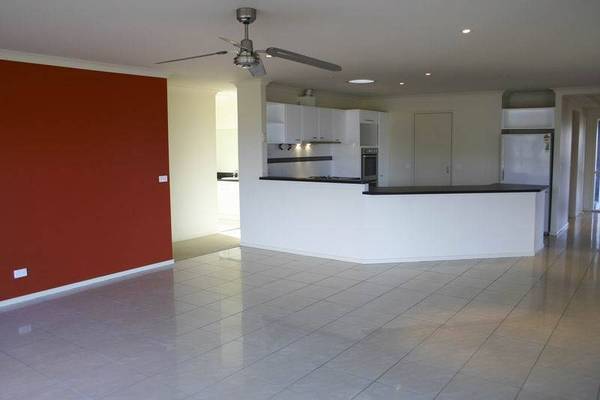 Large Family Home - Room to Move, Move Today. Picture 2