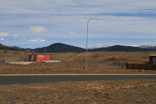 Cheap block of vacant residential land available in Jindabyne Picture