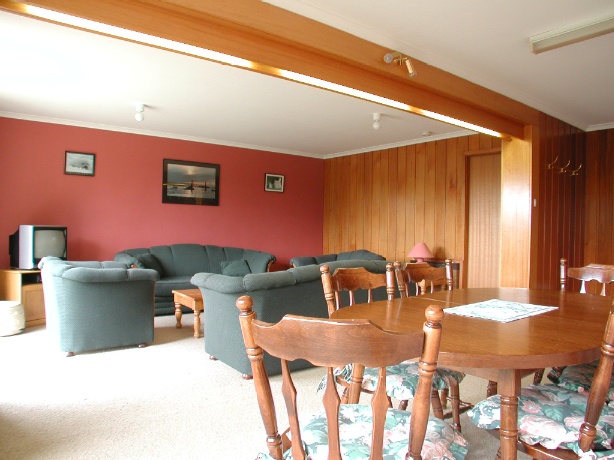 12 Month Lease - $350 per week neg Picture