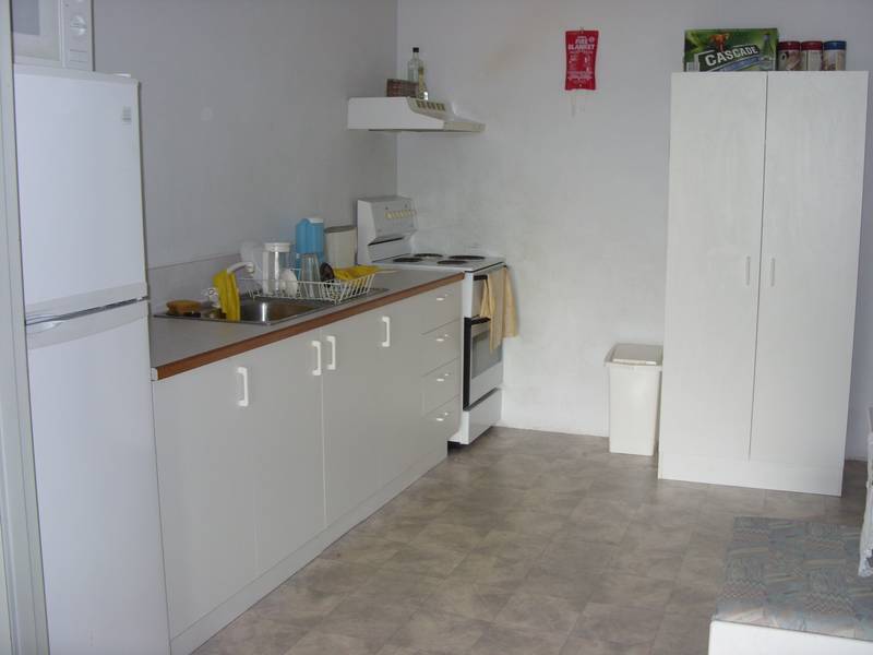 WINTER 2009 16 WEEK LEASE Picture 2