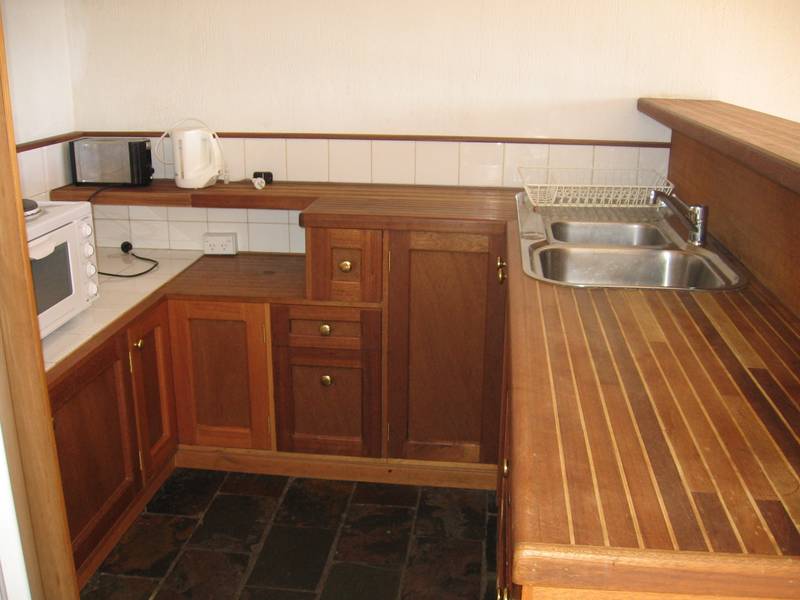 WINTER 2009 16 WEEK LEASE-DEPOSIT TAKEN Picture 2