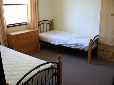 WINTER 2009 16 WEEK LEASE Picture 3