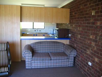 WINTER 2009 16 WEEK LEASE Picture 2