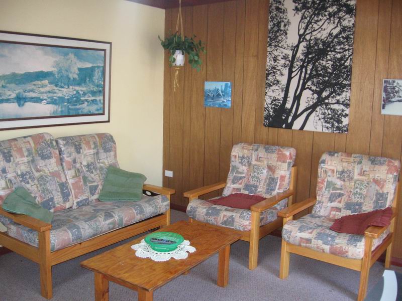 WINTER 2009 16 WEEK LEASE Picture 3