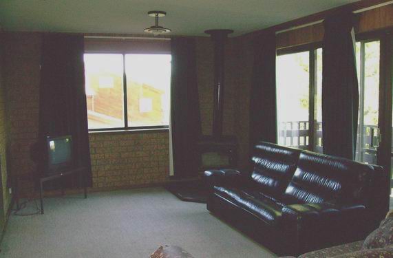 WINTER 2009 16 WEEK LEASE Picture 3