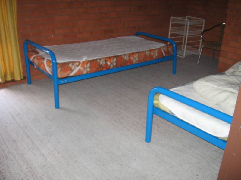 WINTER 2009 16 WEEK LEASE Picture