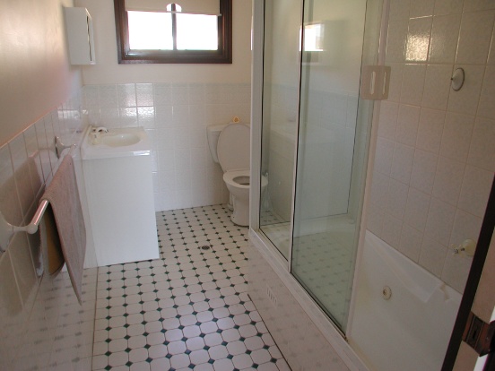 WINTER 2009 16 WEEK LEASE Picture 3