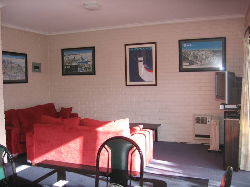 WINTER 2009 16 WEEK LEASE Picture 1