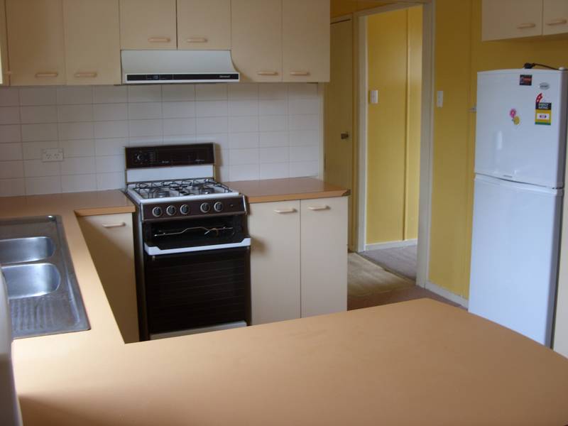 WINTER 2009 16 WEEK LEASE Picture 2