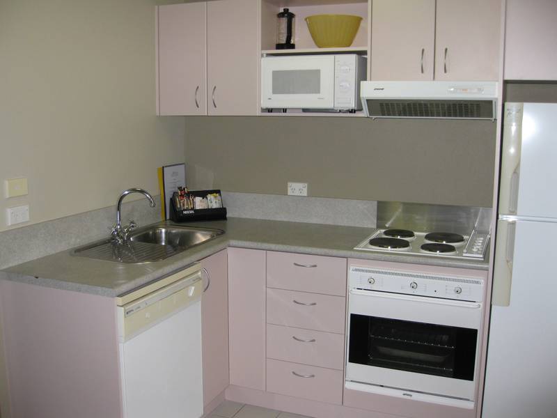 BEST POSITION IN TOWN - MOTIVATED VENDOR WANTS TO SELL Picture 3