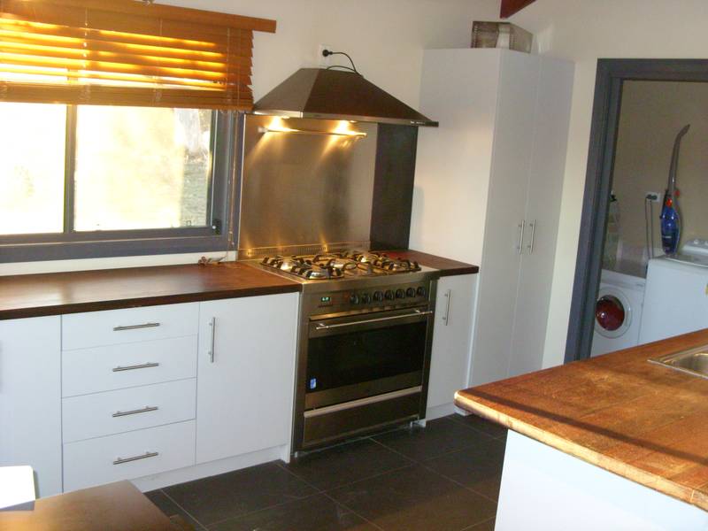 MITCHELL HOUSE Picture 3