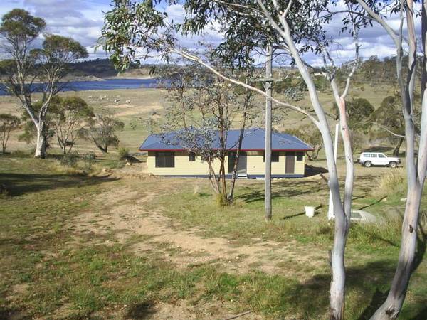 EUCUMBENE WATERFRONT Picture 3