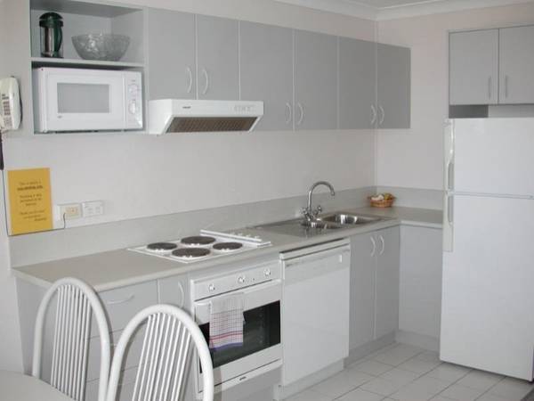 RESORT LIFESTYLE! Picture 2