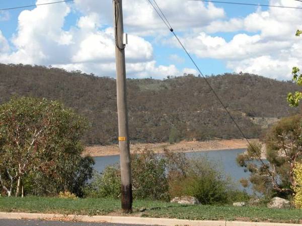 Opposite Waterfront Reserve Offering Unobstructed Lake Views Picture 2