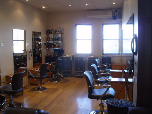Hair Salon, Commercial Lease Picture 3