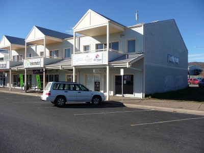 Centrally Located Office/Retail Space Picture