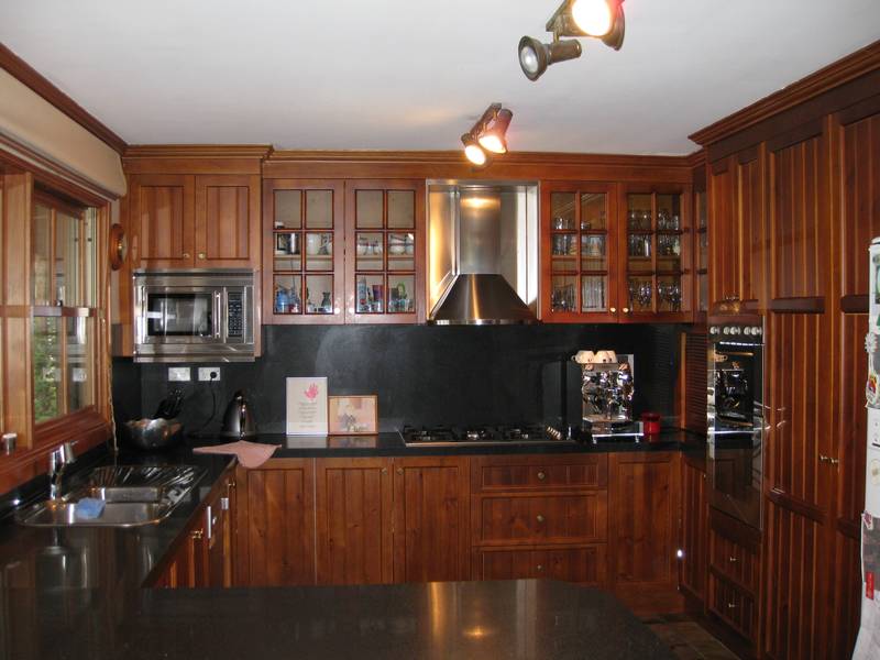 HIGH COUNTRY - HIGHEST QUALITY Picture 2