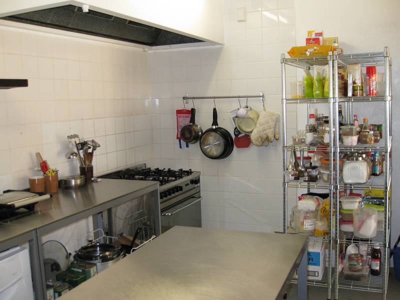 BE YOUR OWN MASTER CHEF ! - RESTAURANT/CAFE FIT OUT AND LEASE Picture 3