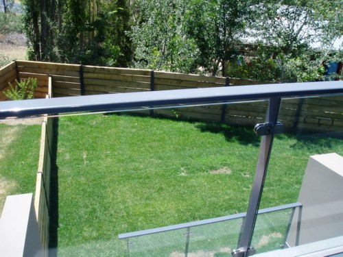 LIVE IN ONE AND RENT THE OTHERS! Picture 3