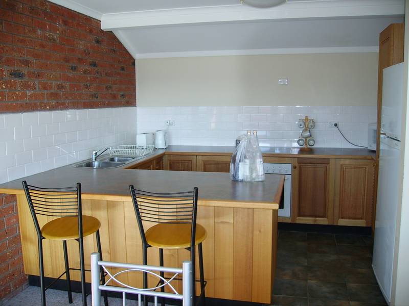 SUMMER LEASE Picture 1