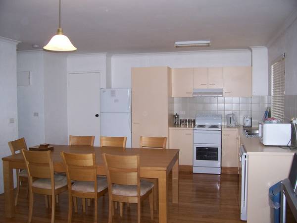 MOTIVATED VENDOR - 4 BED 2.5 BATH $254,000 Picture 1