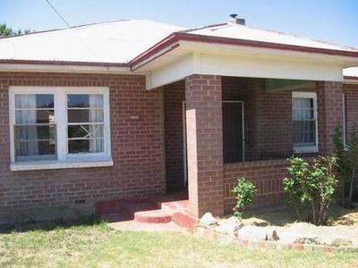 CLASSIC COUNTRY HOME - 12 MONTH RENTAL Picture CLASSIC COUNTRY HOME - 12 MONTH RENTAL Picture