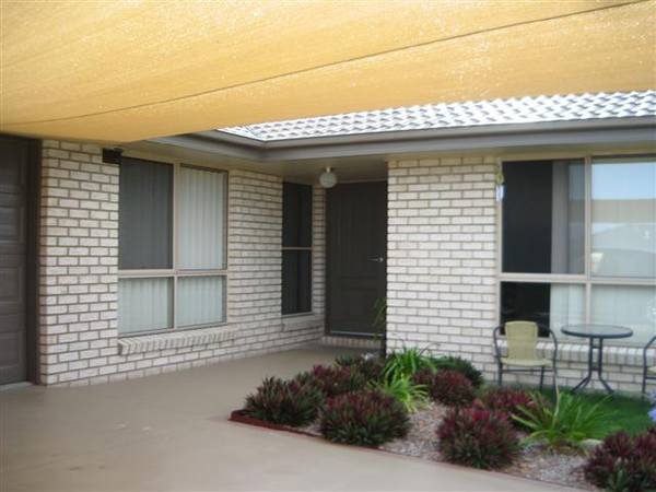 Bayside Estate Rothwell Picture 1