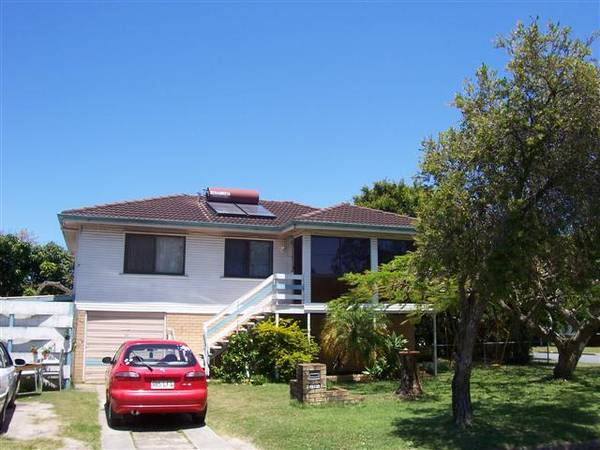 Lots of Extras Here - Kippa Ring Picture 1