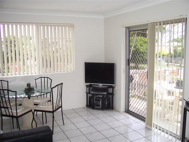 East of Oxley Cheapie Picture